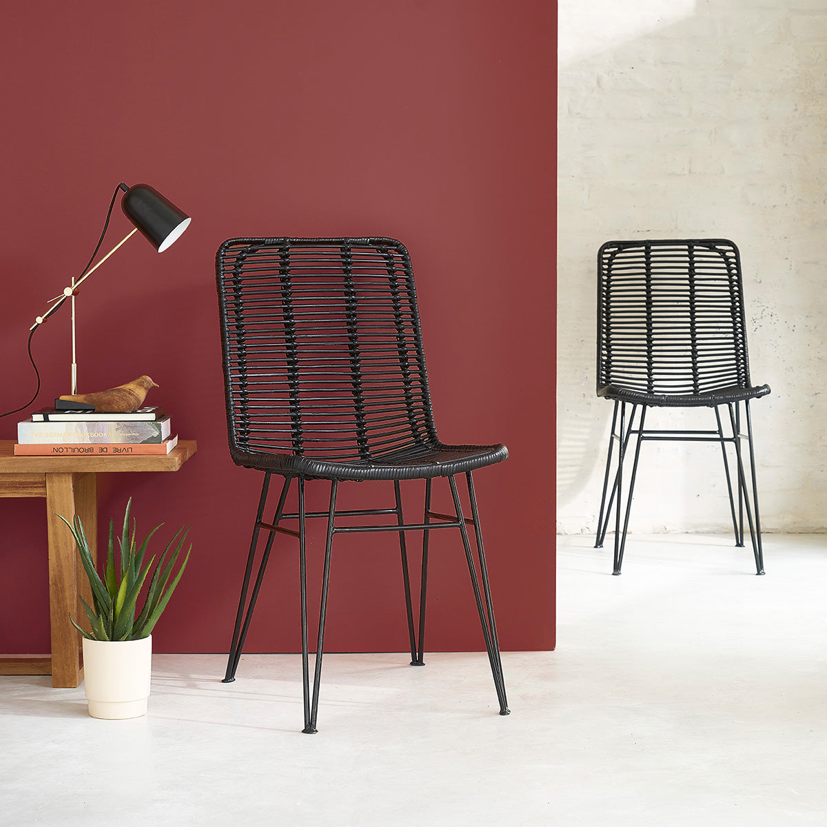 1072-chaise_en_rotin_et_metal_noire-07.jpg