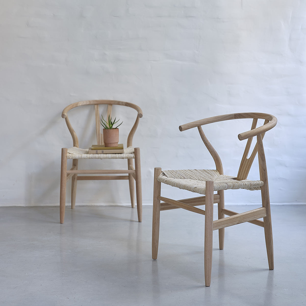 CAMILLE - Lote de 2 sillas de mindi macizo y cuerda natural