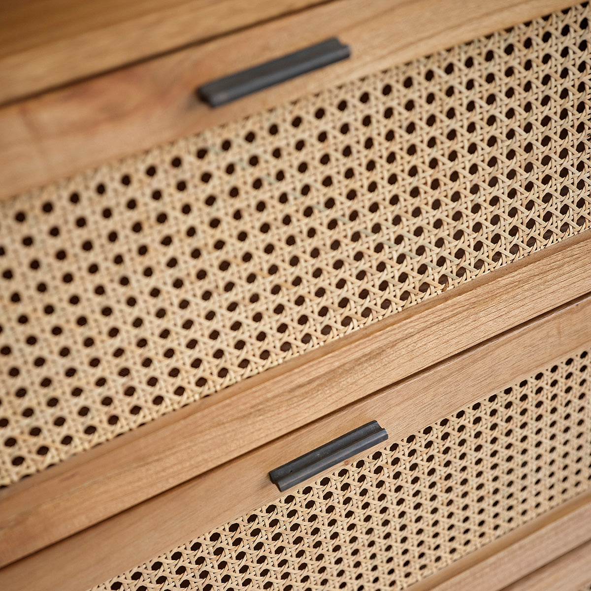 1313-commode_en_mindi_massif_et_cannage_100_cm-05.jpg