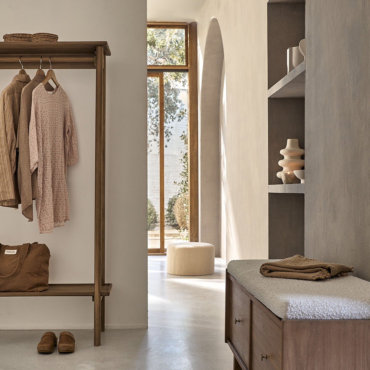 BOSTON - Perchero de teca maciza 85 cm