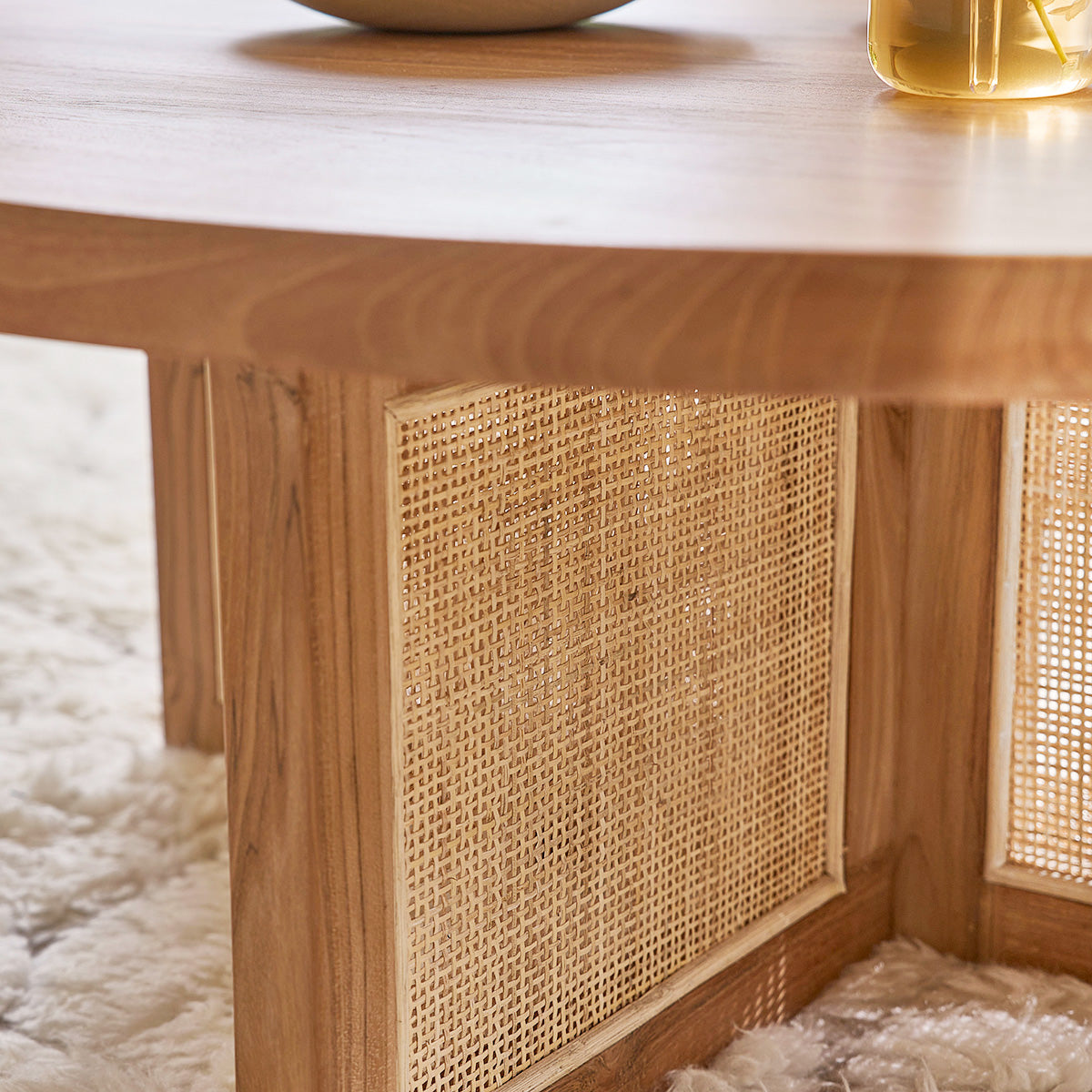 1598-table_basse_en_teck_massif_pied_cannage_o_100_cm-03.jpg