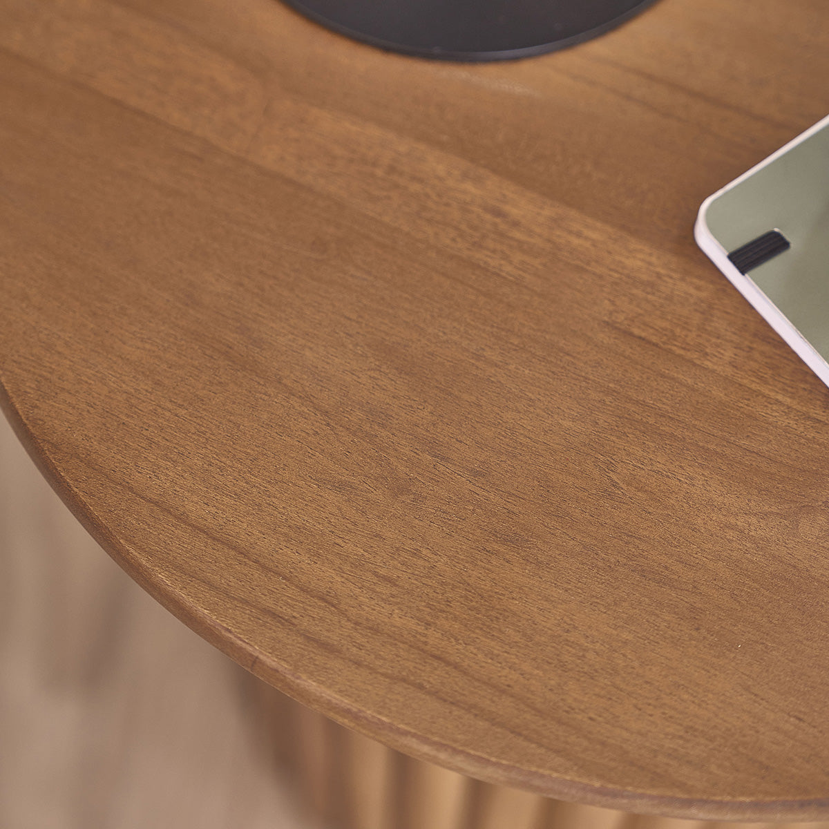 TAA0003-table_dappoint_en_teck_massif_ronde-03.jpg