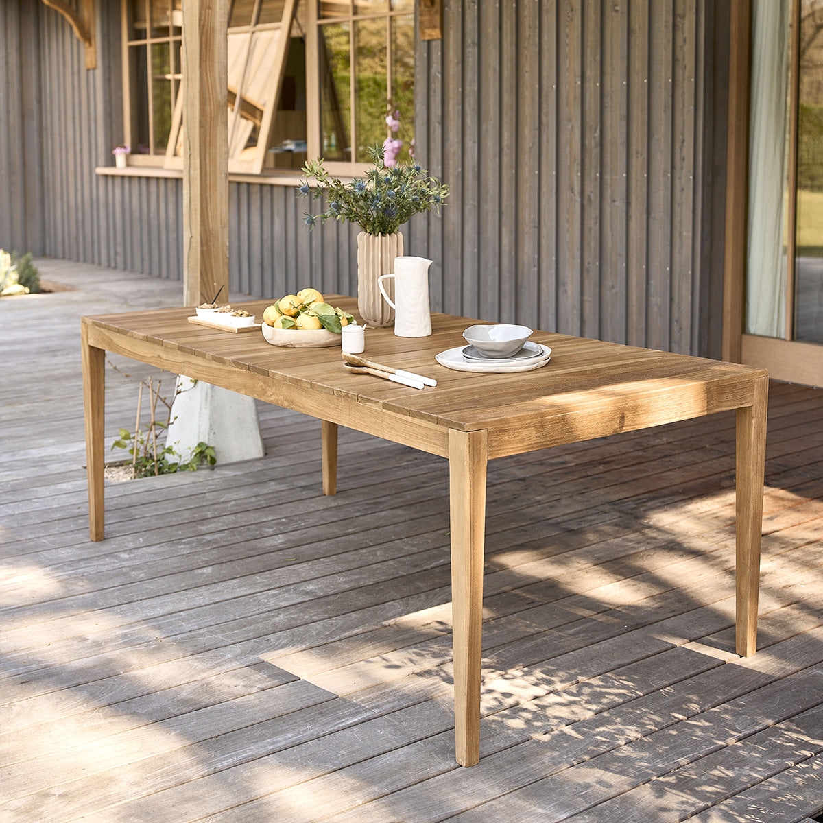 31-table_de_jardin_en_bois_de_teck_8_pers-01.jpg