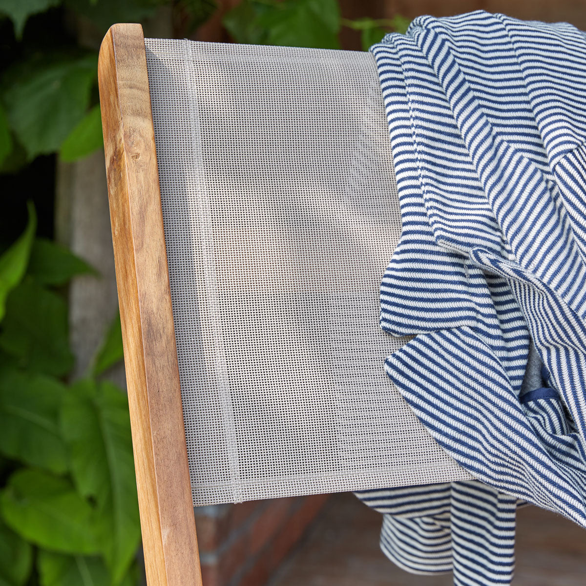 HANOÏ - Silla de jardín de acacia maciza (juego de 2)