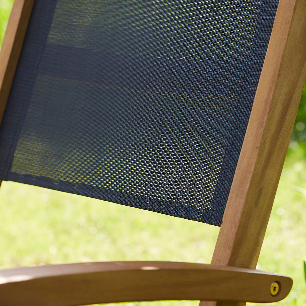 4004-fauteuil_de_jardin_en_acacia_massif_et_textilene_noir-05.jpg