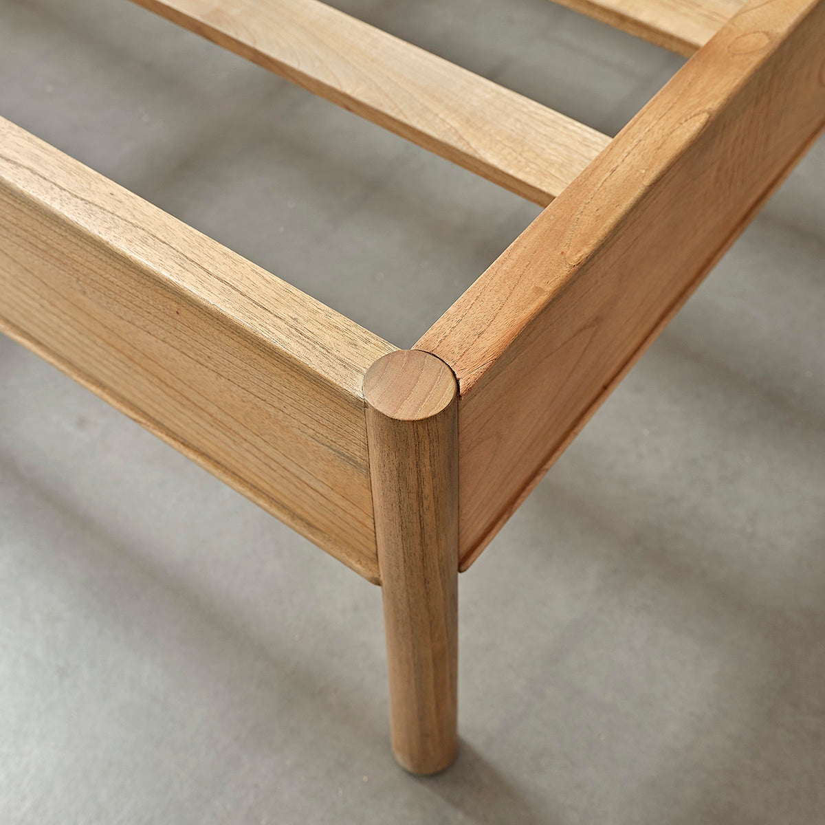 ESMEE - Cama de mindi macizo de 160 cm