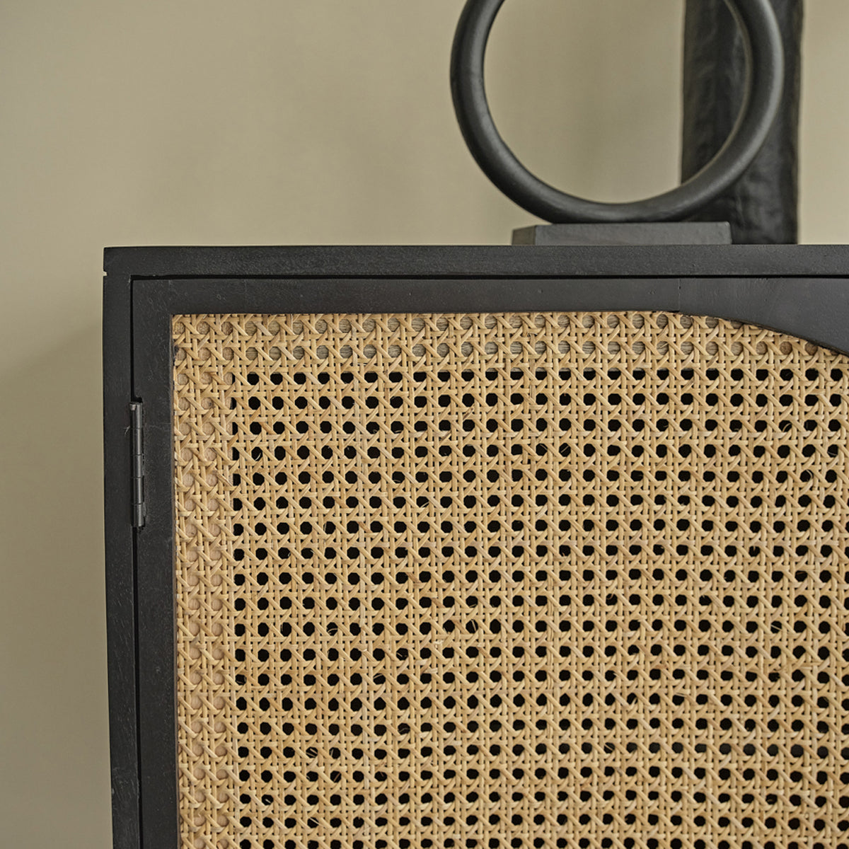 ZULMA - Aparador de mango macizo y rejilla de 160 cm