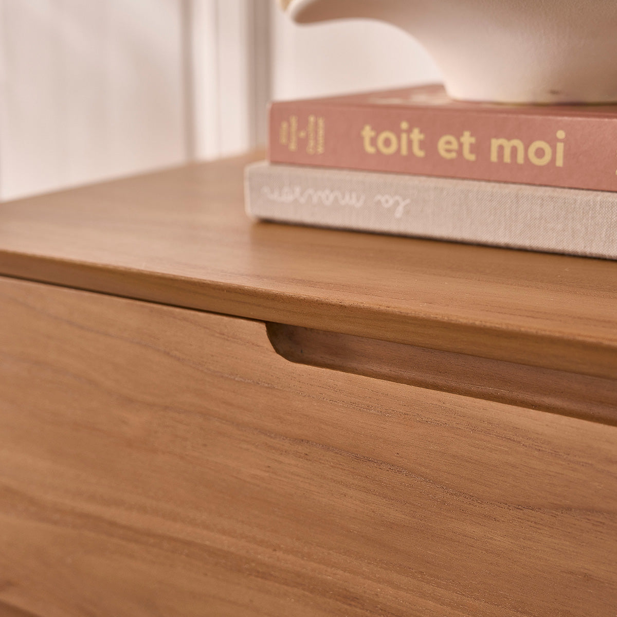 COM0002-commode_en_teck_massif_110_cm-05.jpg
