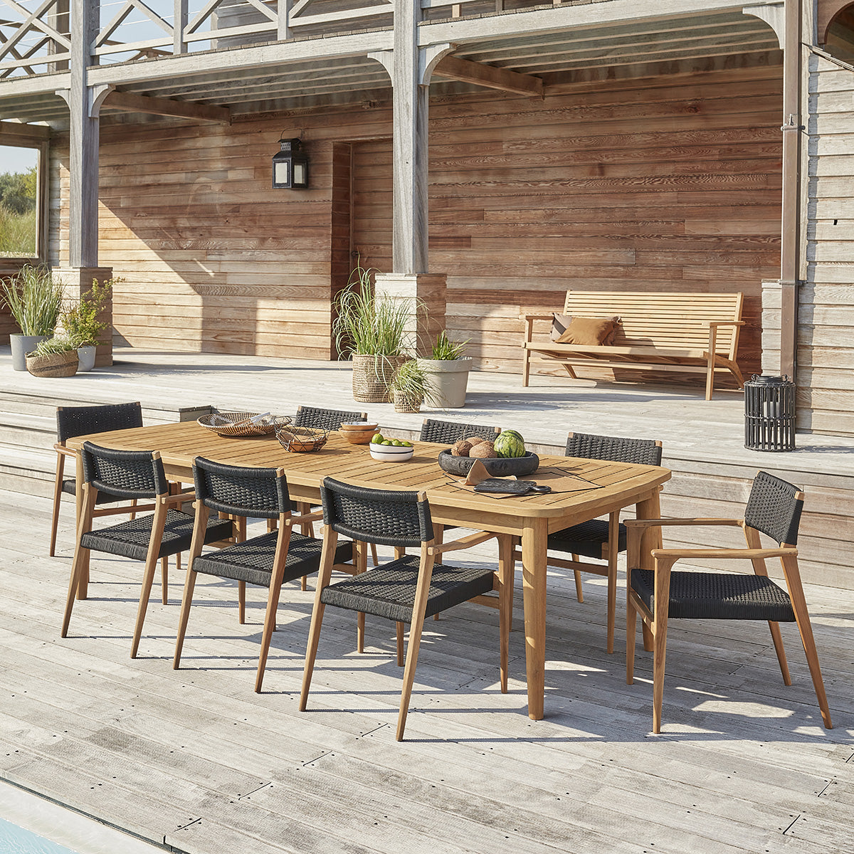 904A-salon_de_jardin_en_teck_massif_recycle_extensible_noir_8_10_pers-03.jpg