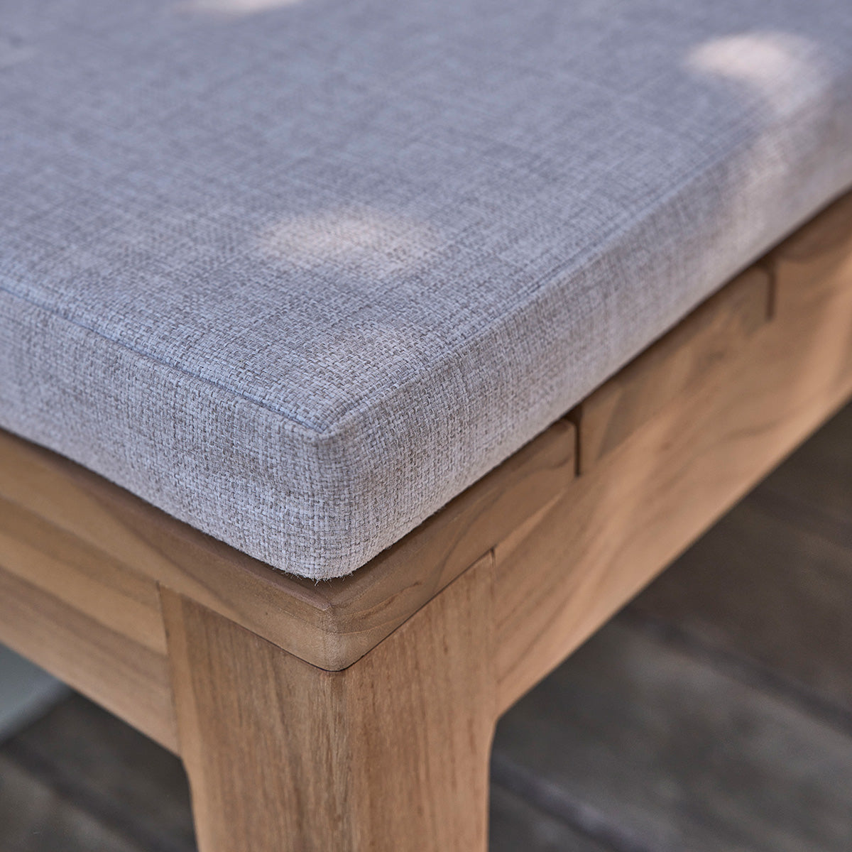 BDJ0003-banc_de_jardin_en_teck_massif_180_cm_avec_coussin-04.jpg