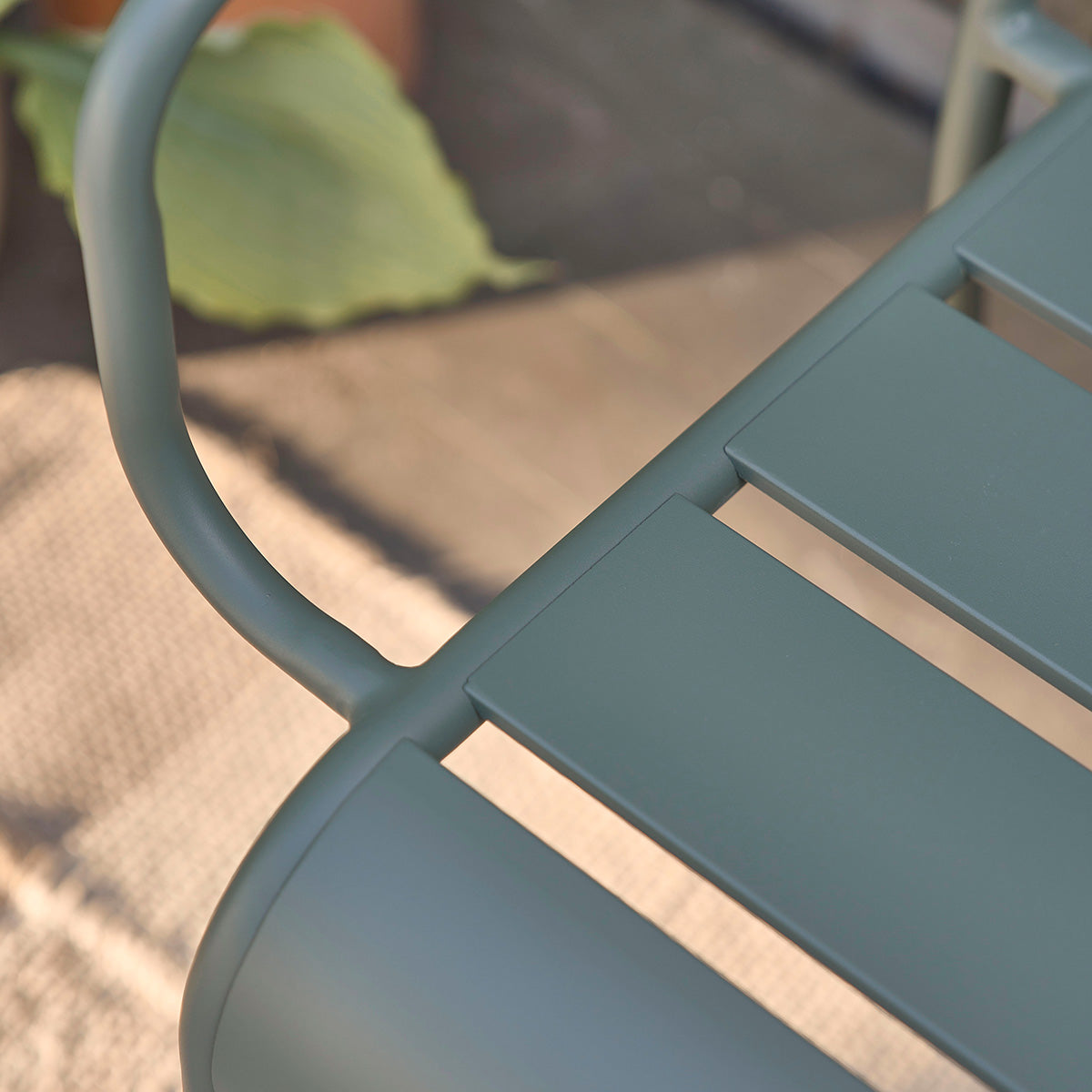 ZÉPHIR - Banco de aluminio verde 118 cm