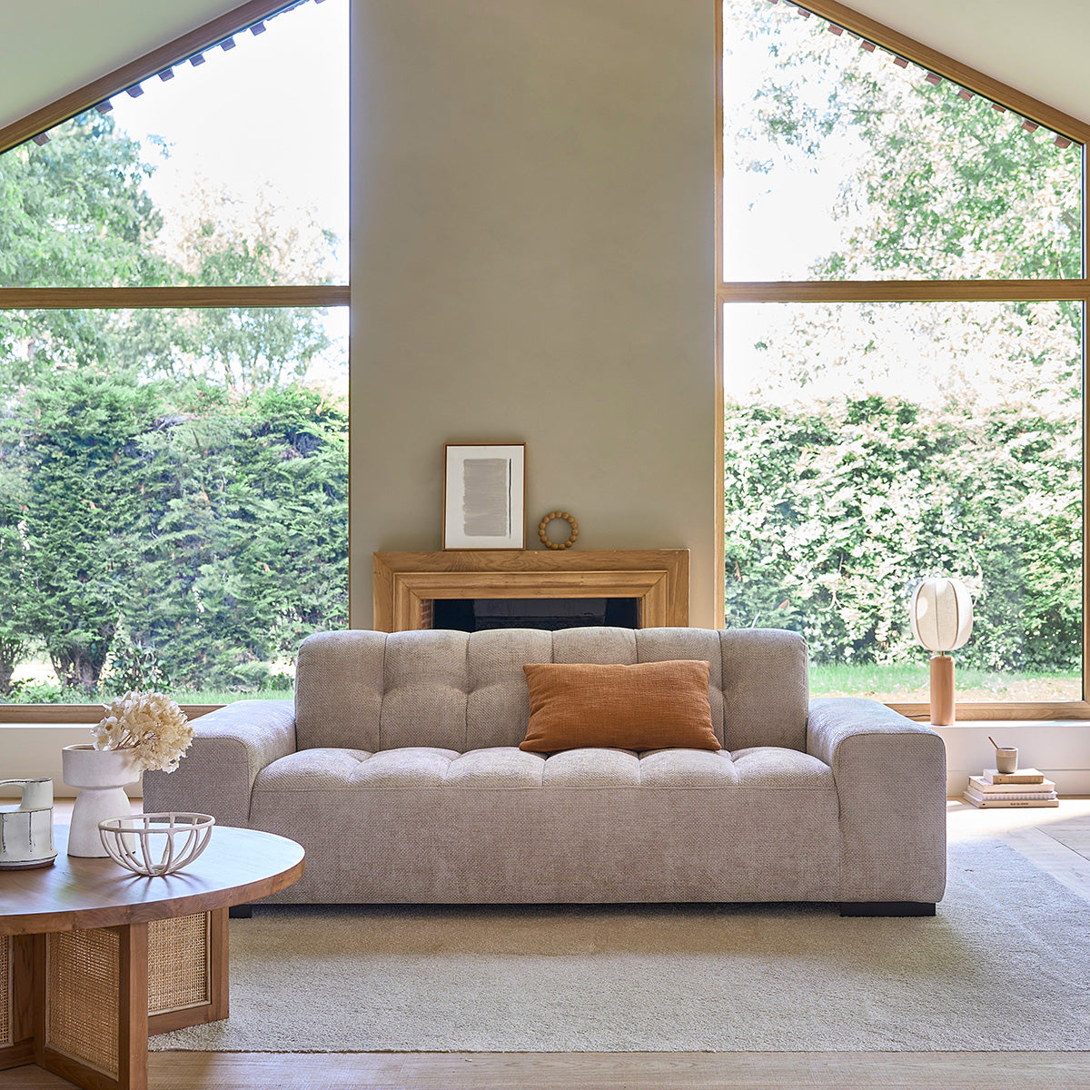 CAN0001-canape_droit_3_places_en_velours_tresse_beige-01.jpg