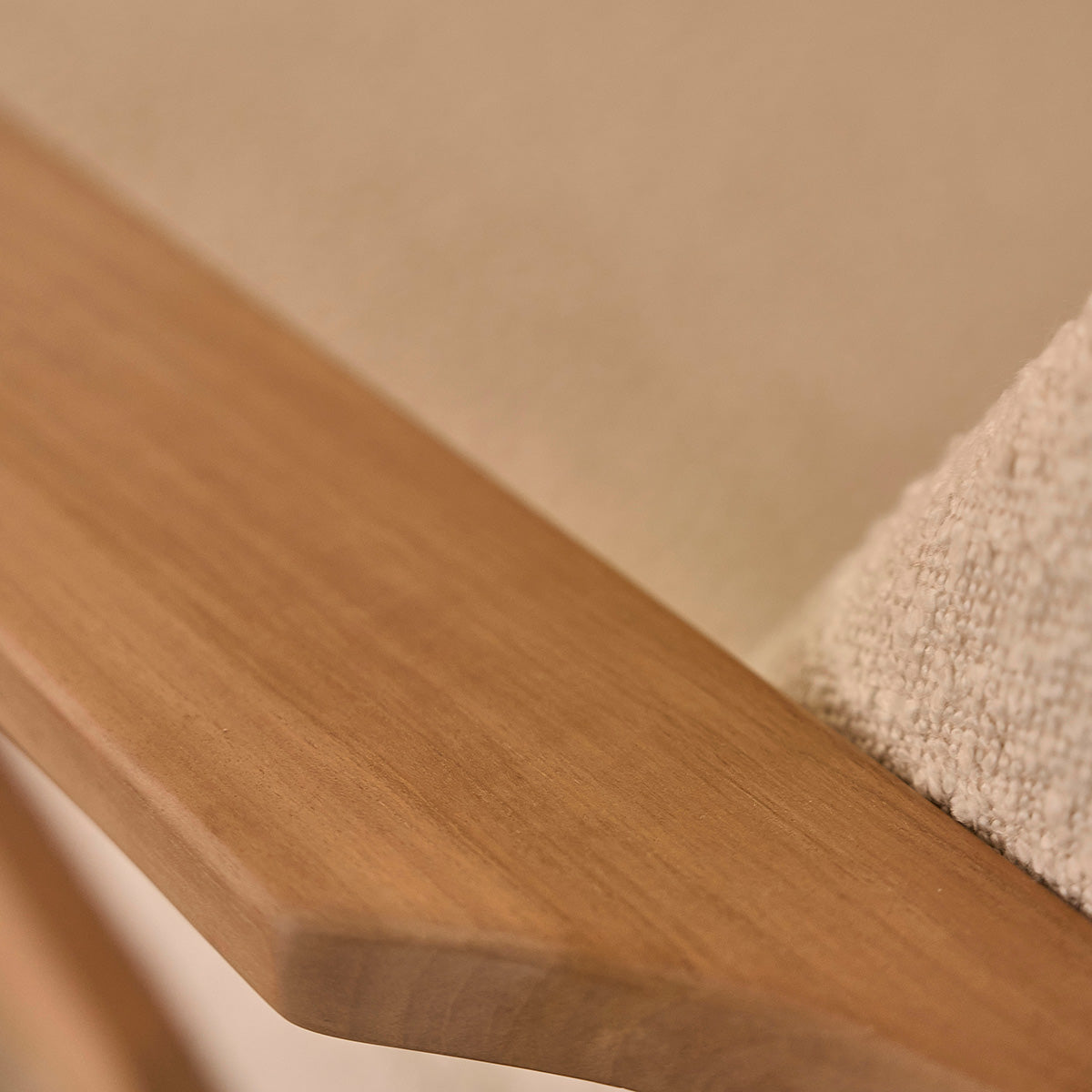 SERENE - Sillón de teca maciza y tejido bouclette