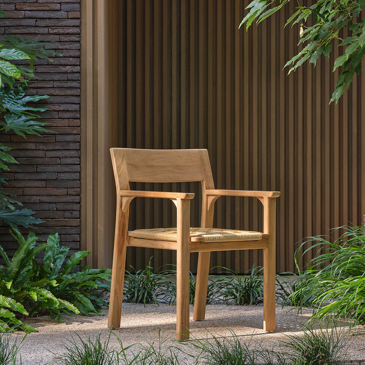 FDJ0011-fauteuil_de_jardin_en_teck_massif_et_rotin-01.jpg
