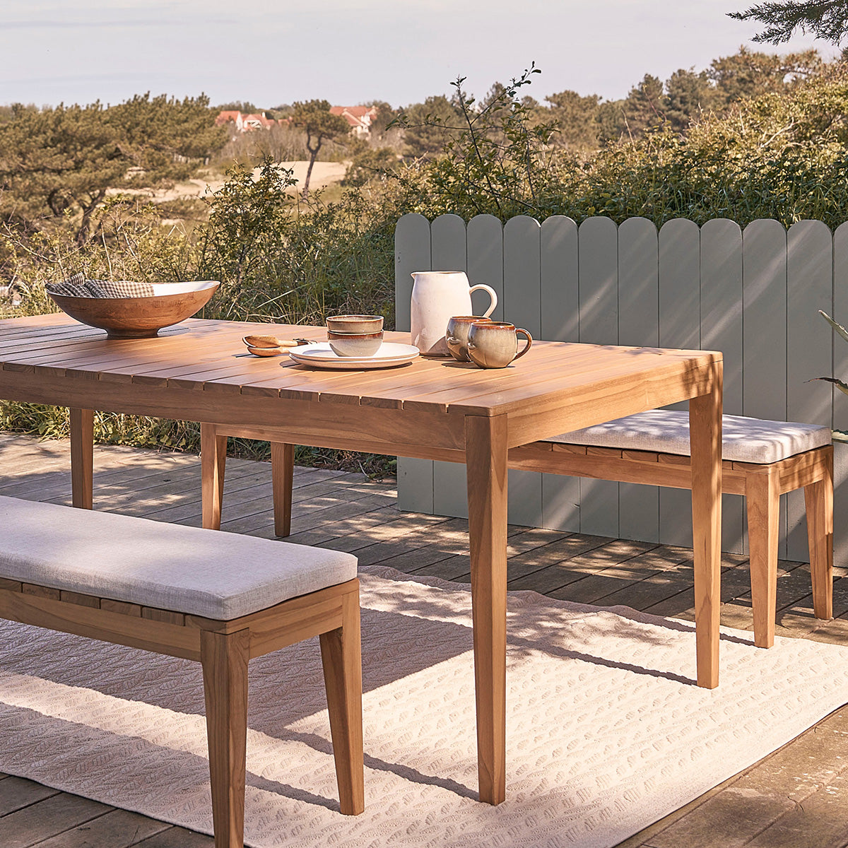 SDJ0001-salon_de_jardin_en_teck_massif_6_8_pers_coussins_inclus-05.jpg