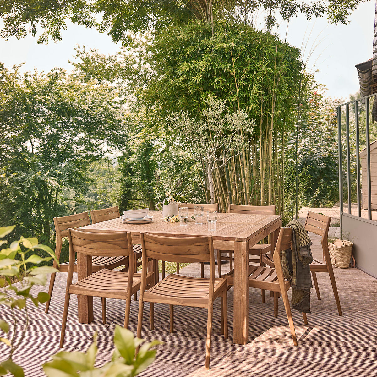 SDJ0004-salon_de_jardin_en_teck_massif_8_pers-01.jpg