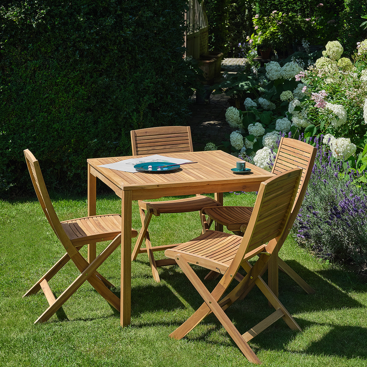 SDJ0022-salon_de_jardin_en_acacia_massif_huile_4_pers-01.jpg