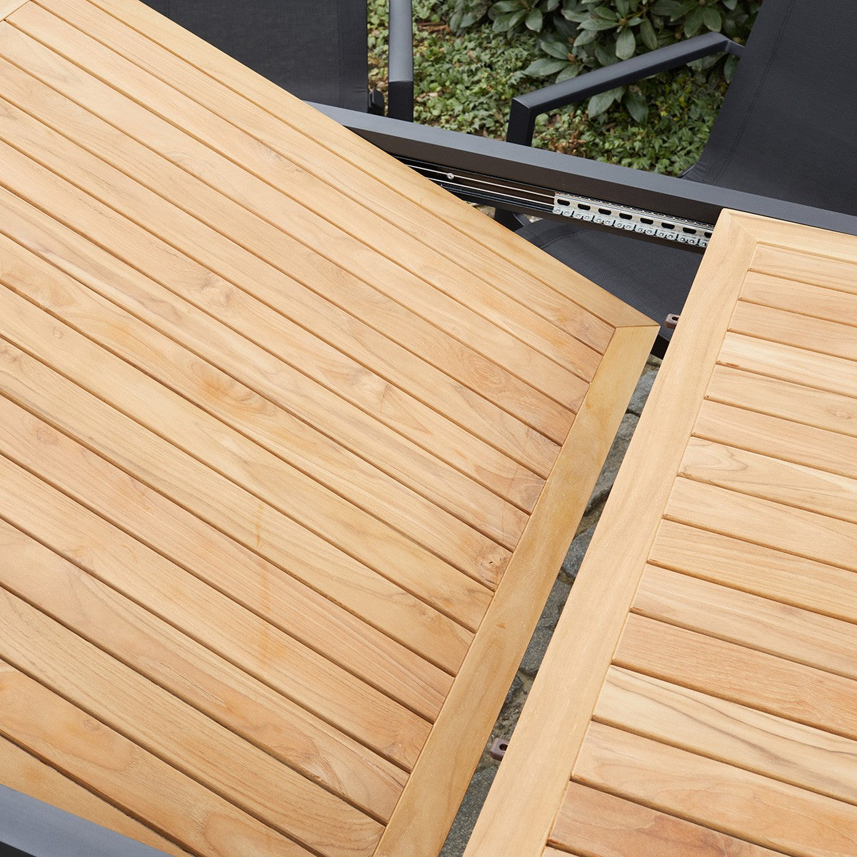 5014-table_de_jardin_extensible_en_aluminium_et_teck_6_10_pers-04.jpg