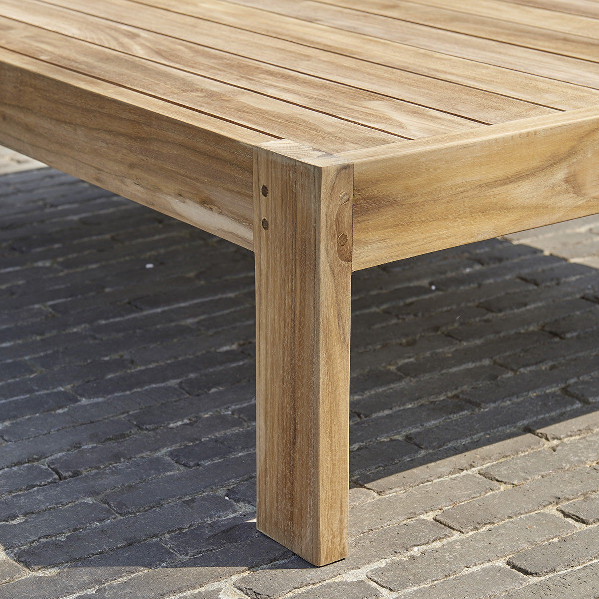 62-table_basse_de_jardin_en_teck_102_cm-05.jpg