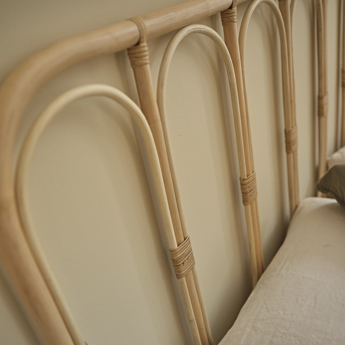 1705-tete_de_lit_en_rotin_160_cm-06.jpg