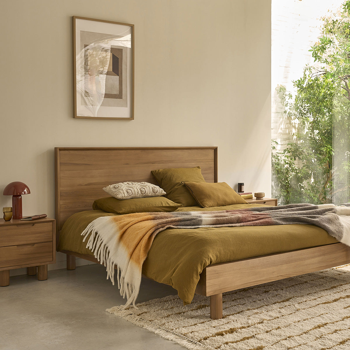 GUSTAVE - Cama de teca maciza de 180 cm con somier