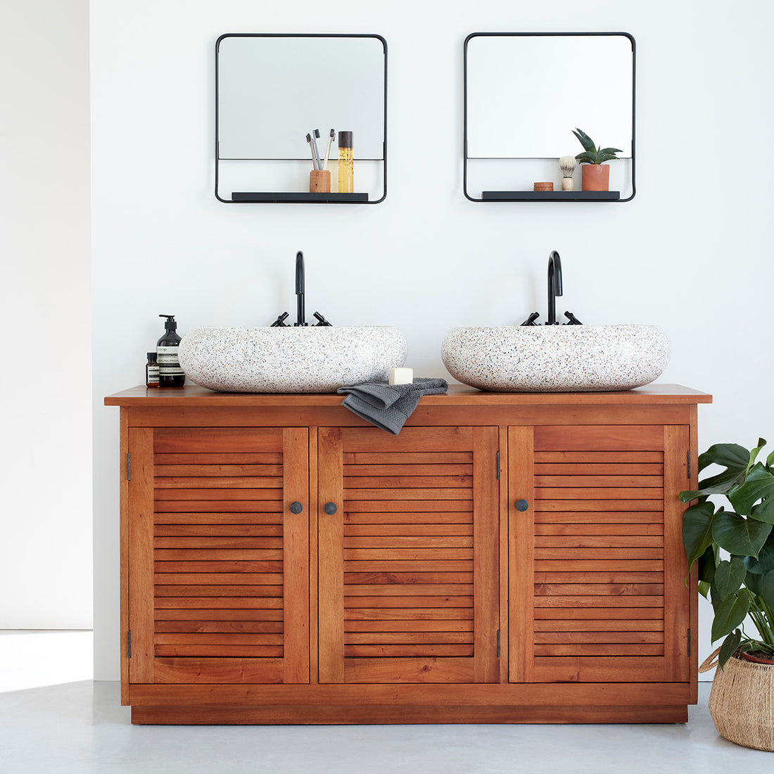 NEWPORT - Mueble de lavabo de caoba maciza 140 cm