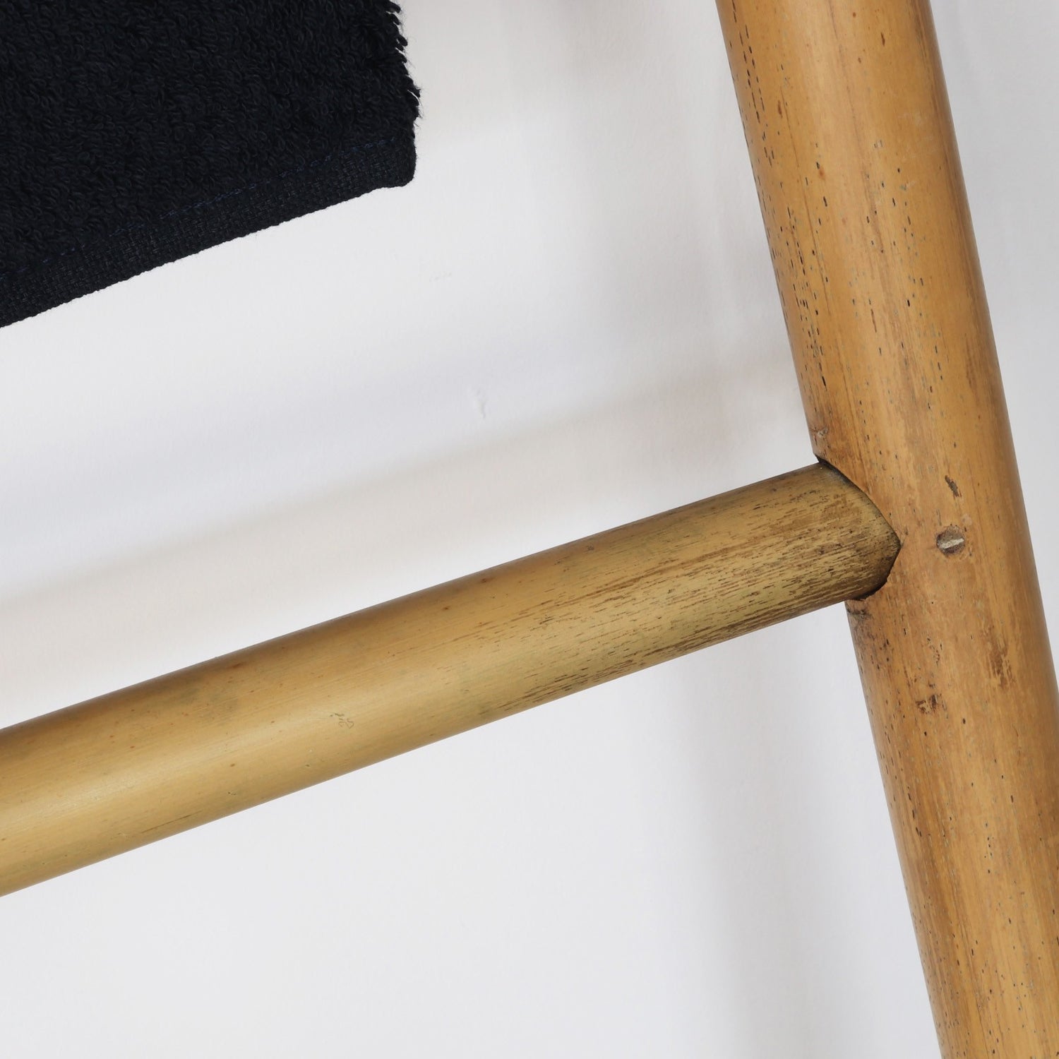 CLARA - Escalera toallero