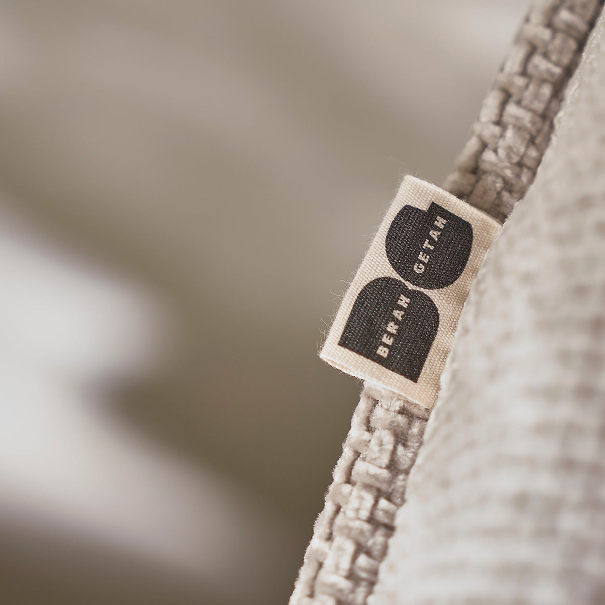 HECTOR - Sofá recto de 3 plazas de terciopelo trenzado beige