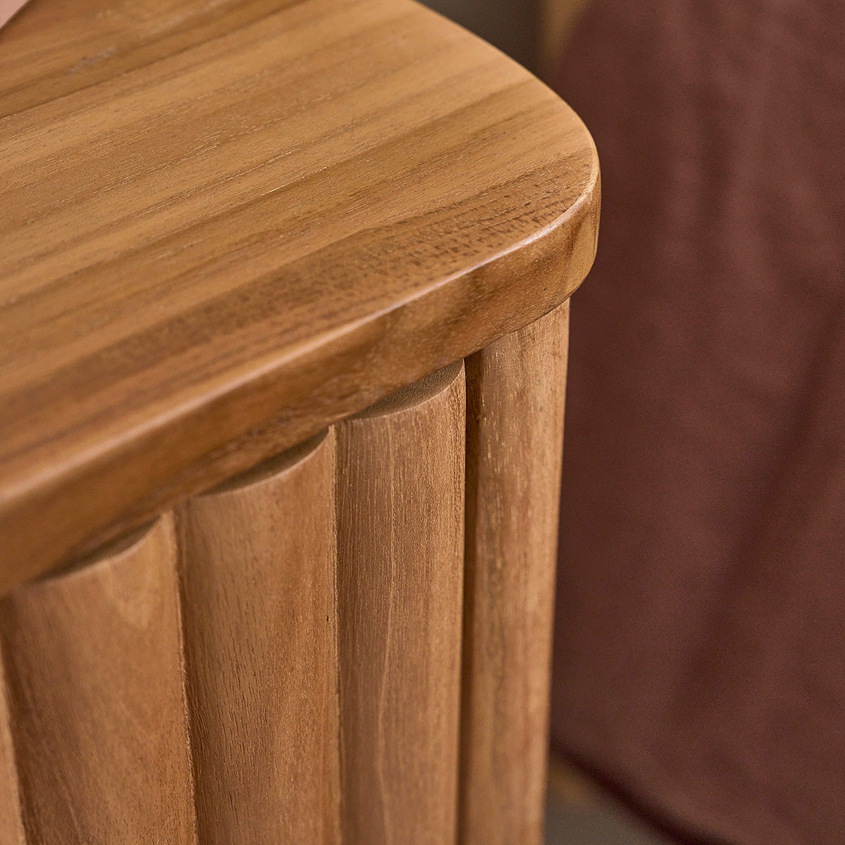 BELIZE - Mesita de noche suspendida de madera de teca 45 cm