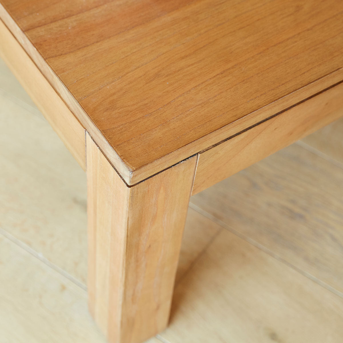 TILO - Mesa de centro de mindi macizo 110 cm