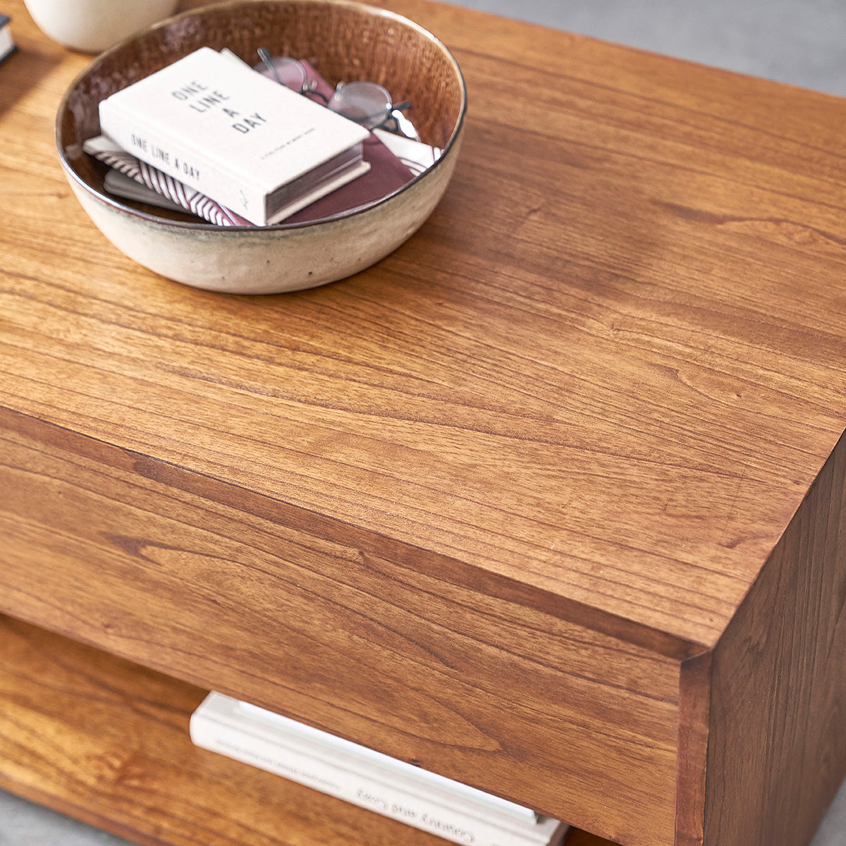 MILO - Mesa de centro de mindi macizo acabado nogal 120 cm