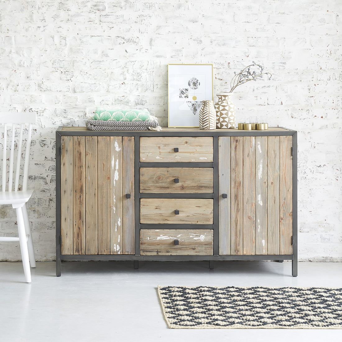 INDUS - Cómoda de madera maciza reciclada y metal 150 cm