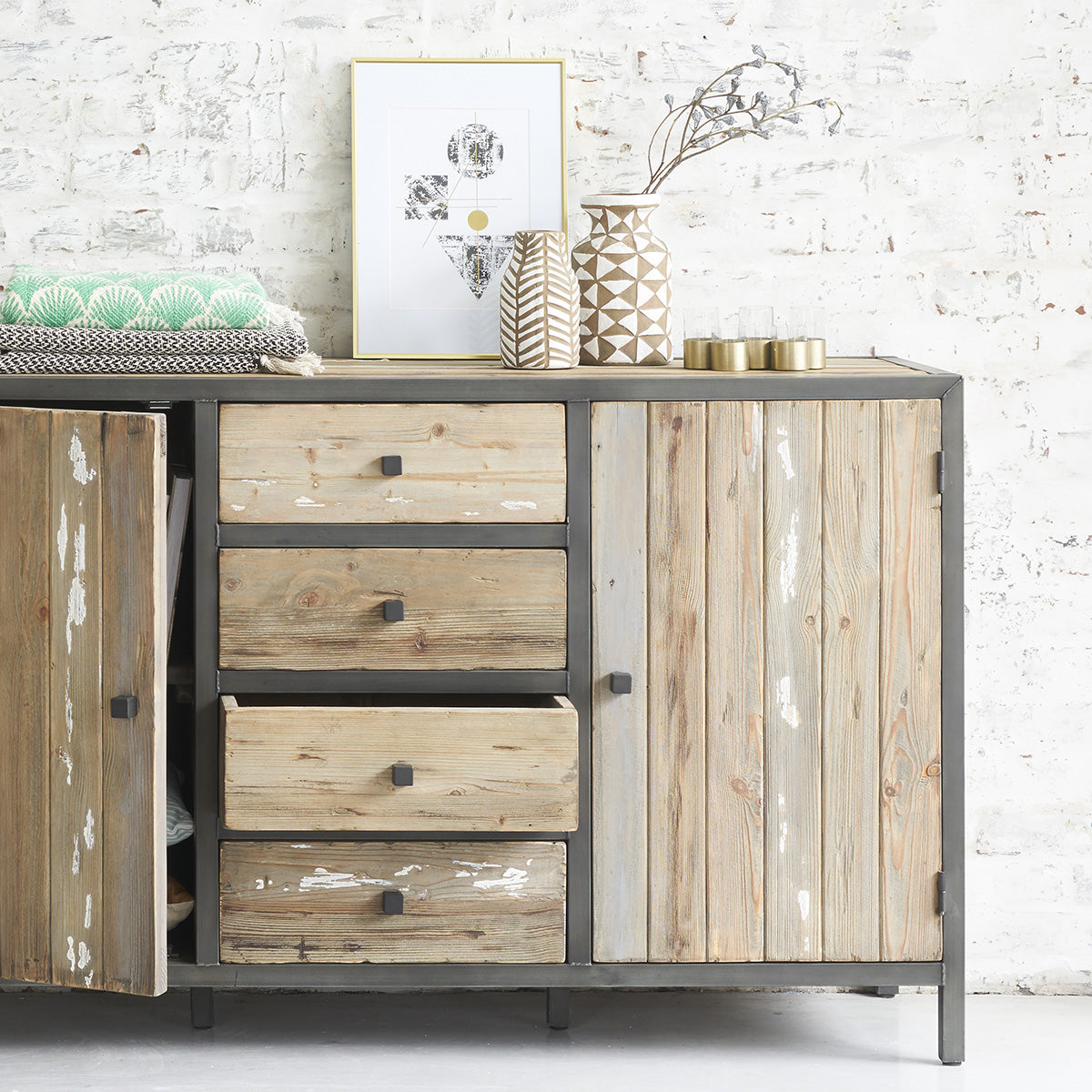 INDUS - Cómoda de madera maciza reciclada y metal 150 cm