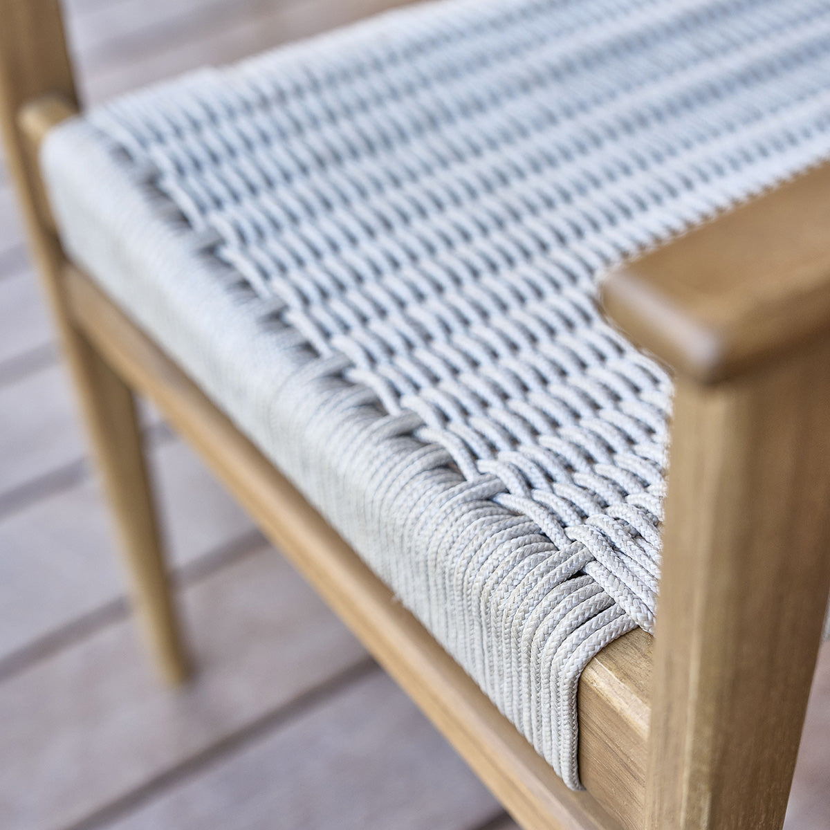 LIVIE - Sillón de jardín de teca maciza y cuerda beige