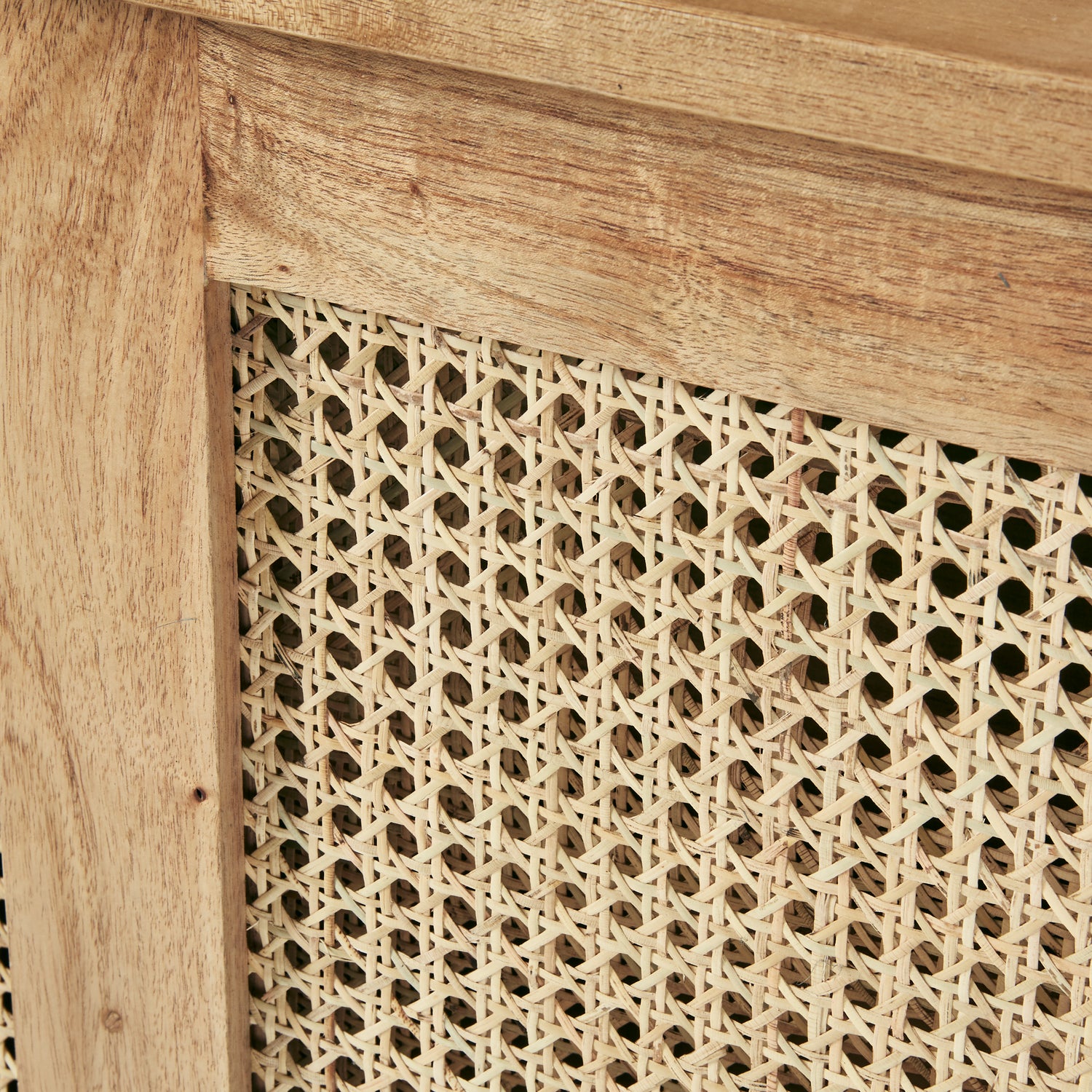 AUBIN - Mueble de TV de mindi macizo y rejilla 140 cm