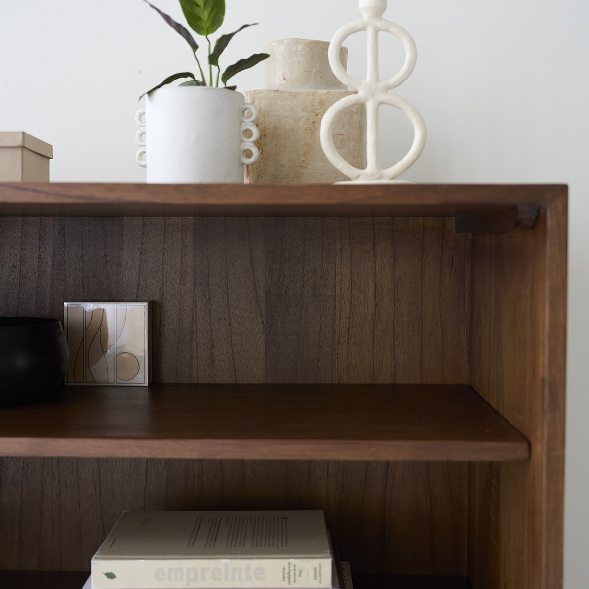 VINTAGE - Librería de mindi macizo acabado nogal 85 cm
