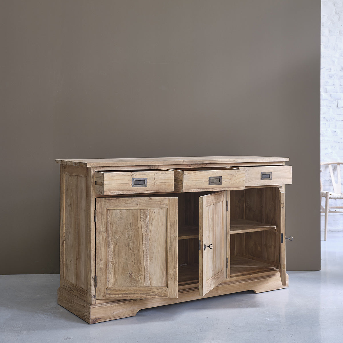 161-buffet_en_teck_massif_150_cm-04.jpg