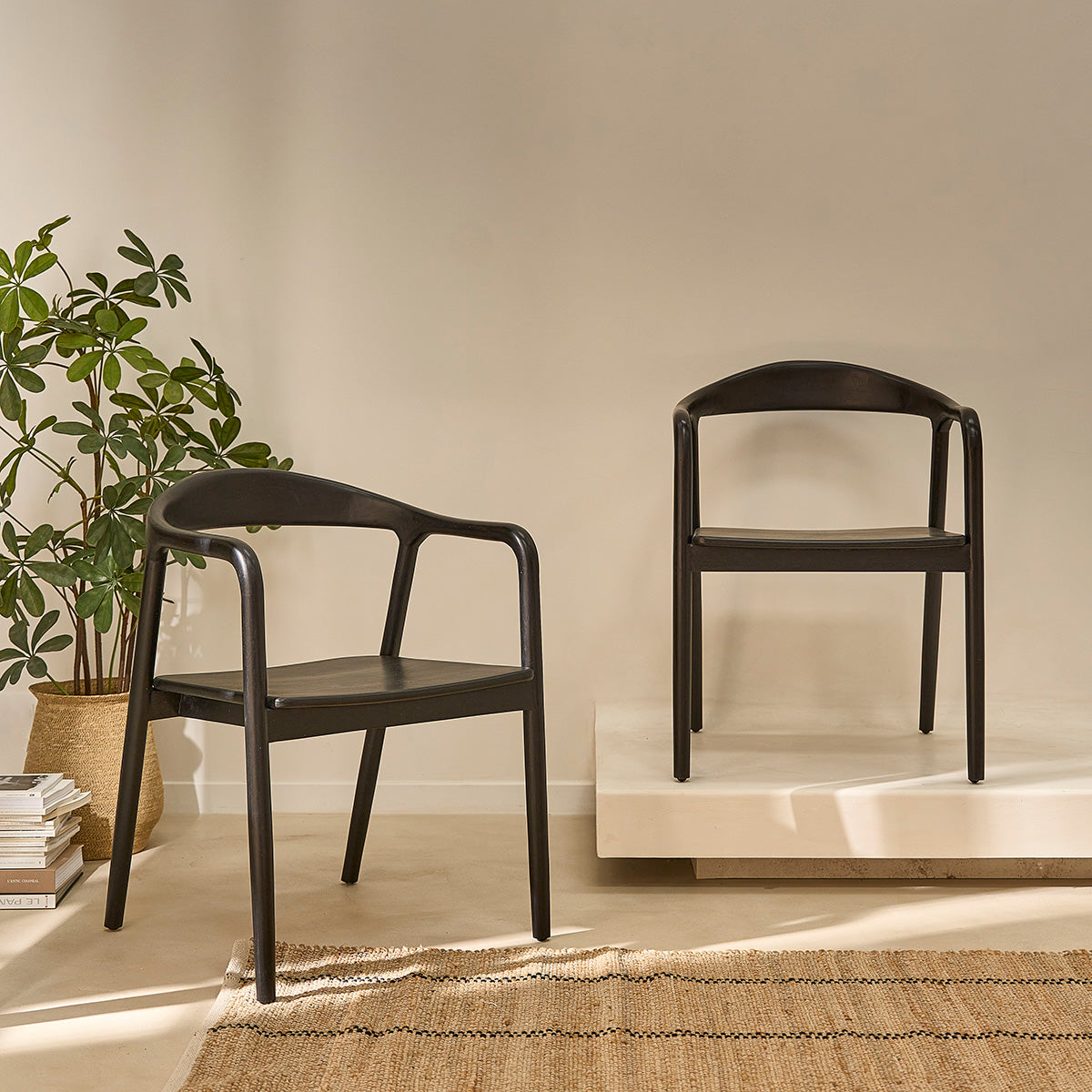 AMBRE - Silla de teca maciza negra