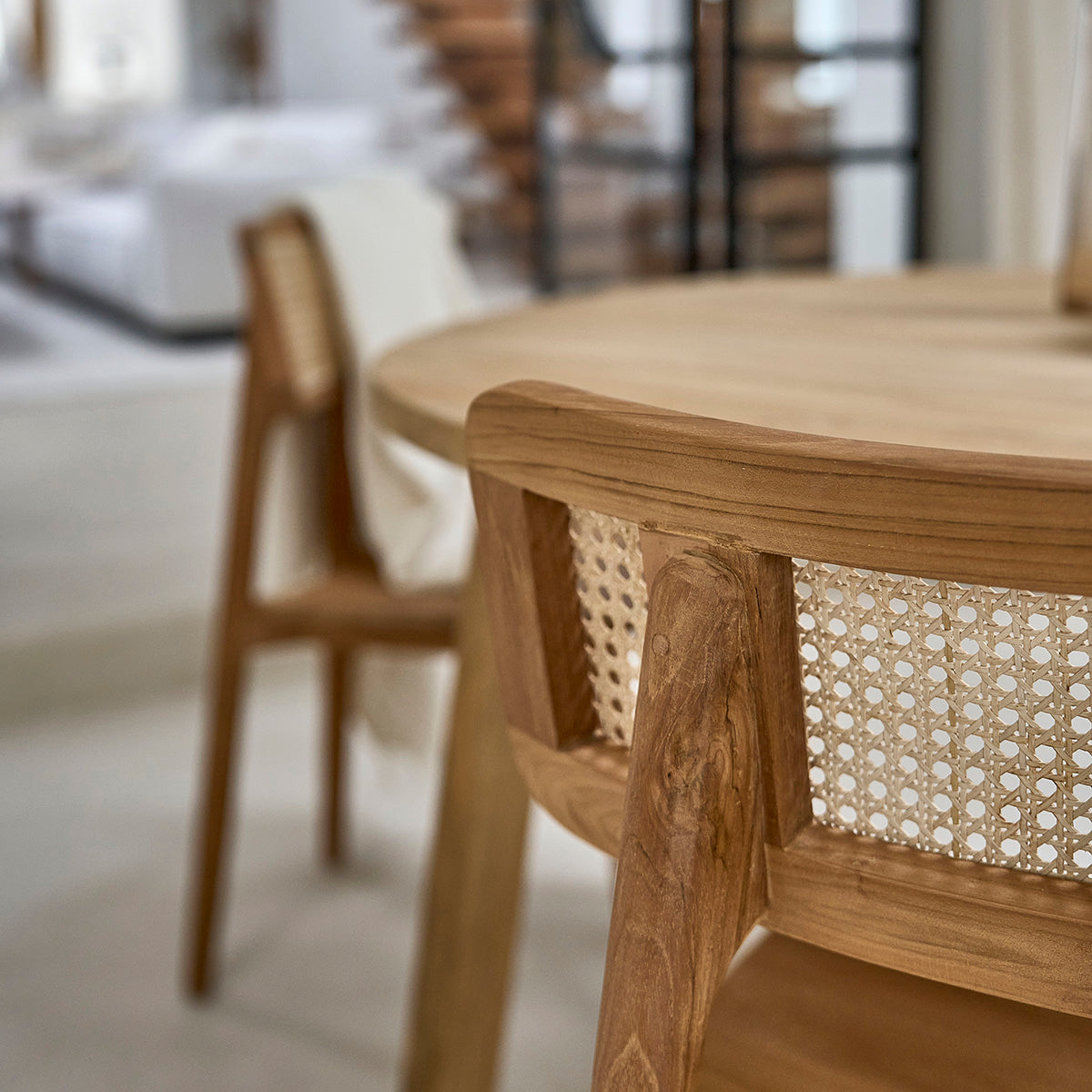 SIXTINE - Silla de teca maciza y rejilla