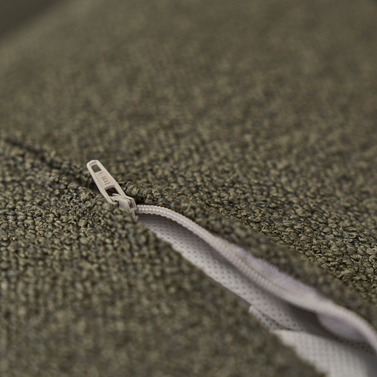 ONDINE - Sofá recto de 3 plazas de madera maciza y tejido bouclette caqui