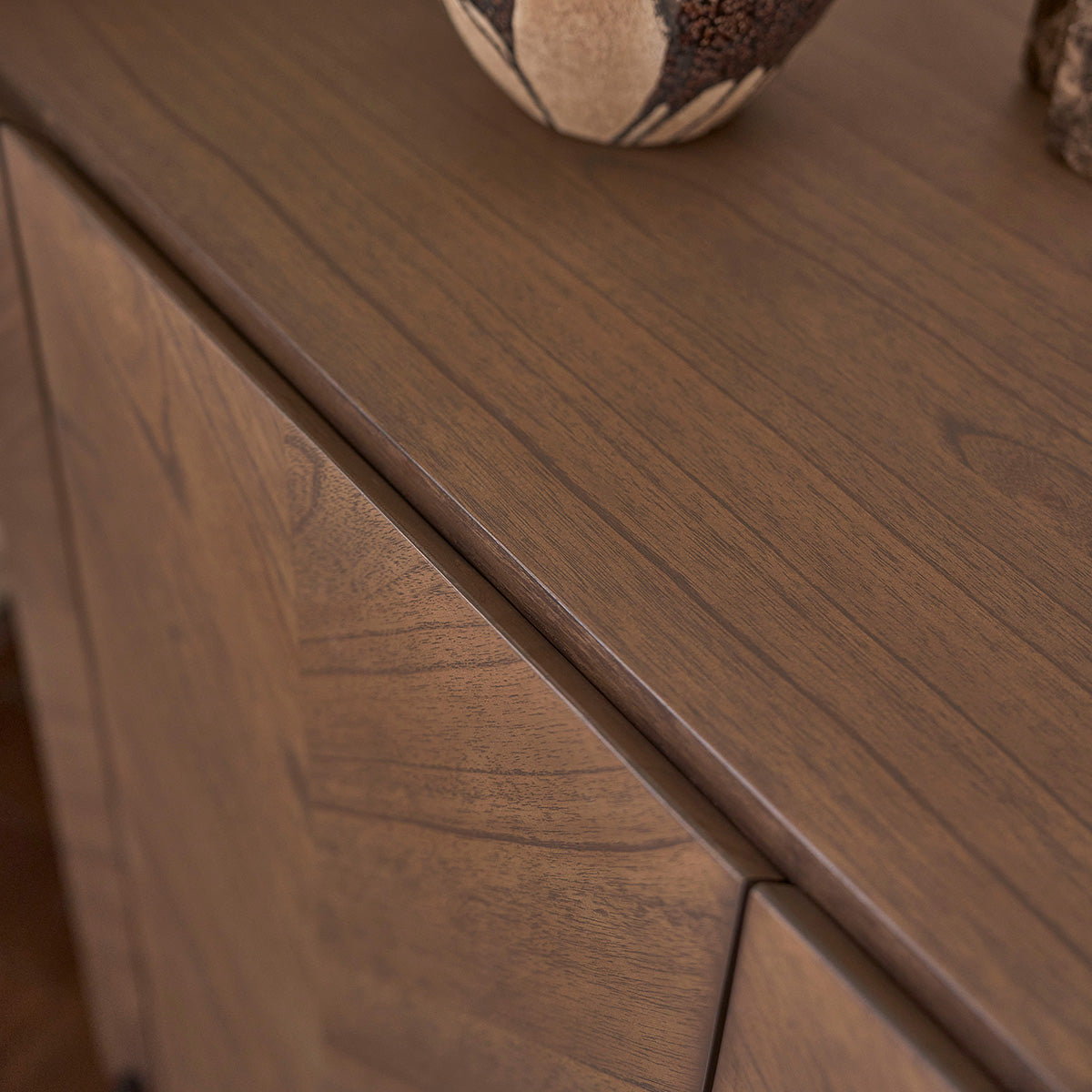 CALIX - Mueble bar de mindi macizo y metal acabado nogal 100 cm