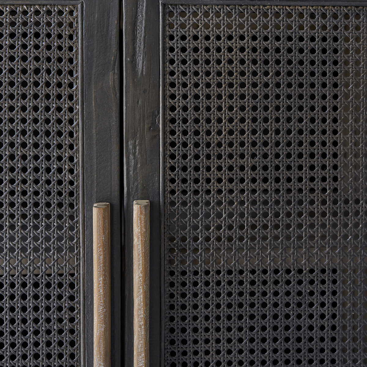 JUNKO - Armario de madera maciza reciclada