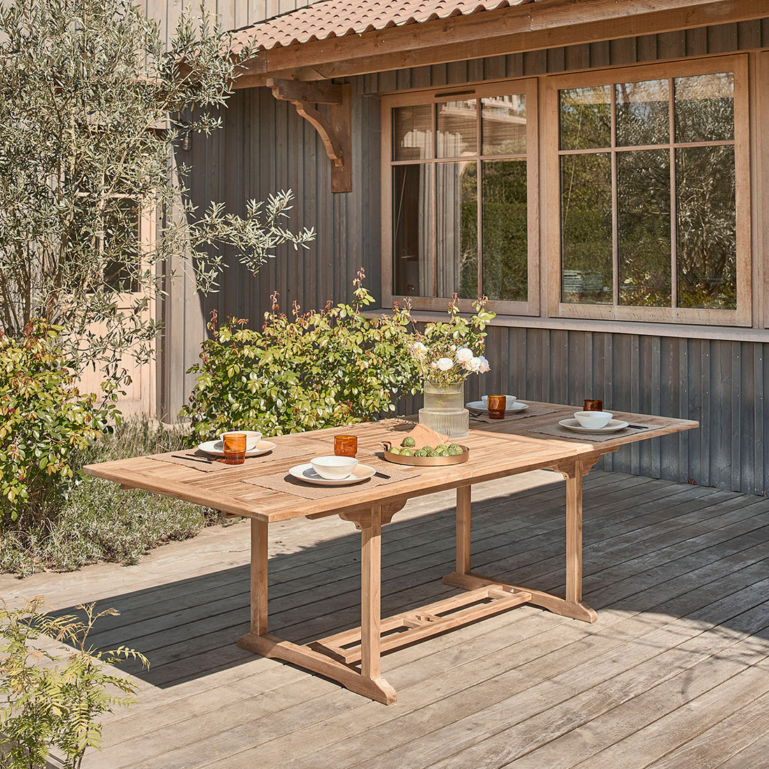 MALTE - Mesa de exterior extensible de teca maciza para 8/10 pers. MALTE