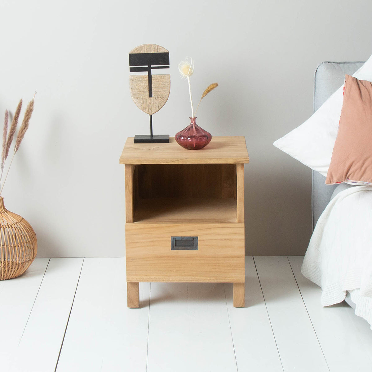 ALDO - Mesita de noche de teca maciza de 45 cm