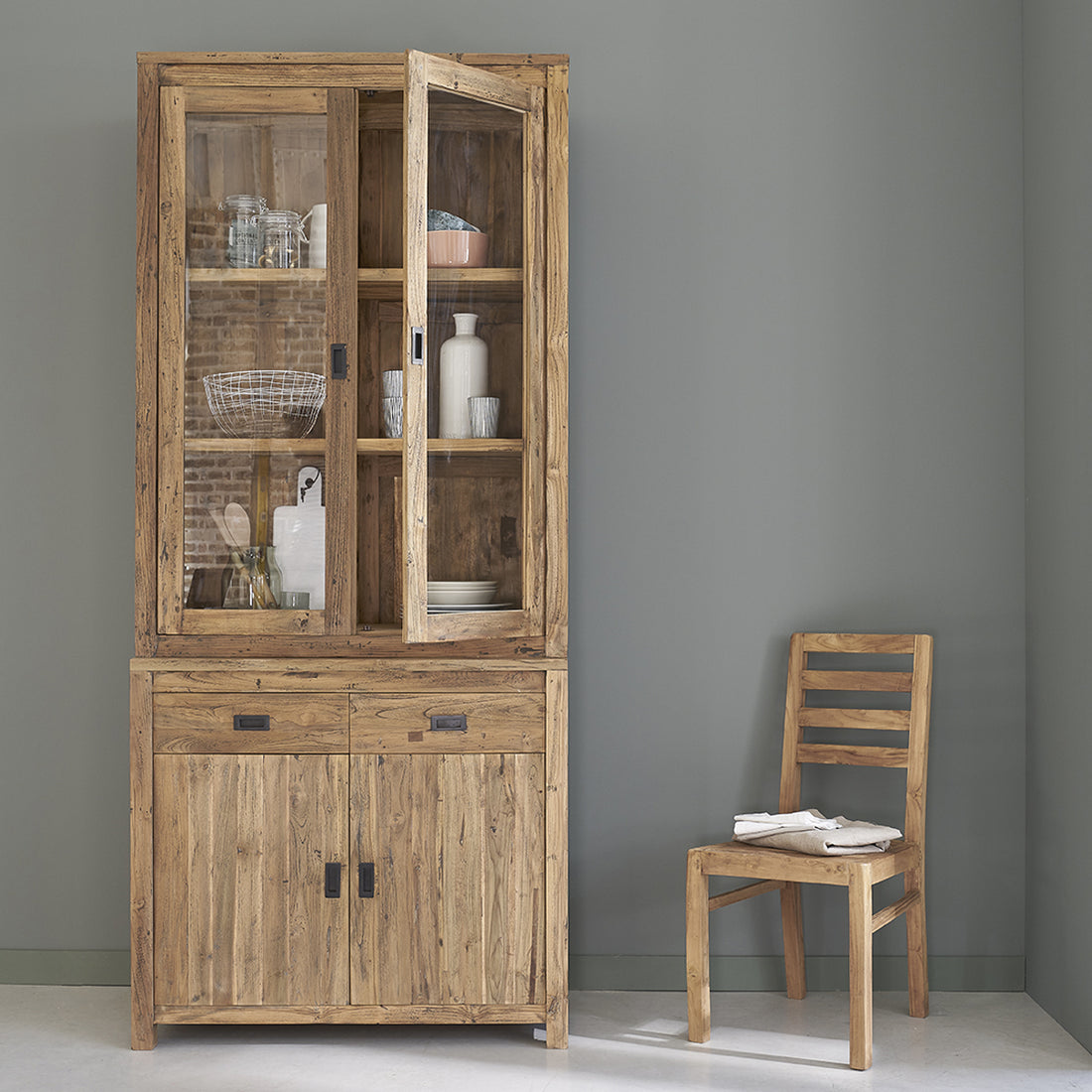 CARGO - Vitrina de teca maciza reciclada de 100 cm