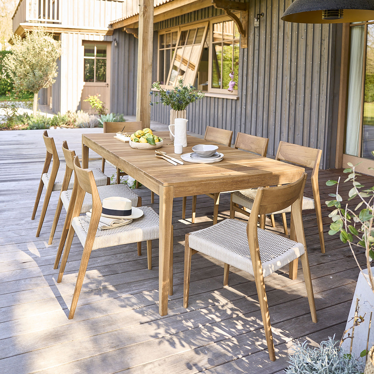 LIVIE - Salón de exterior de teca maciza y cuerda beige para 8 pers.