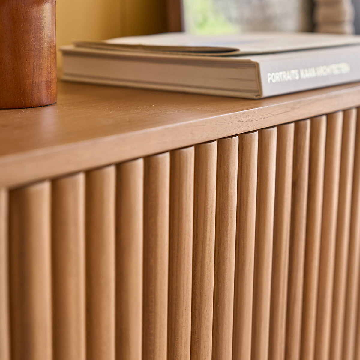 BELIZE - Mueble de TV suspendido de teca maciza de 170 cm