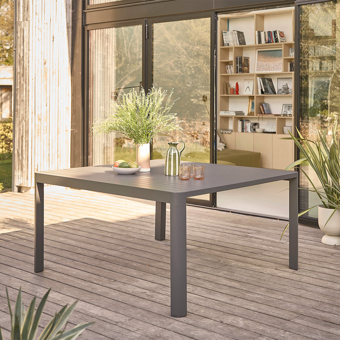 LAGON - Mesa de jardín cuadrada de aluminio, extensible para 4/8 personas