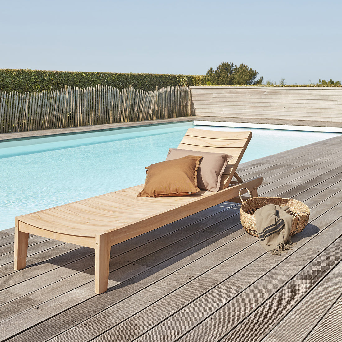 JAYA - Tumbona de teca maciza