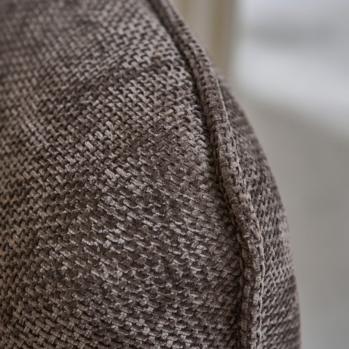 HECTOR - Sofá recto de 3 plazas de madera maciza y tejido de terciopelo trenzado moca